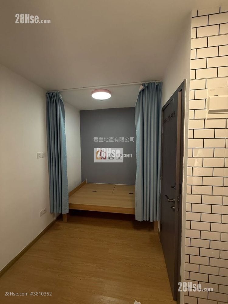 Champion House Rental Studio , 1 Bathroom 170 ft²