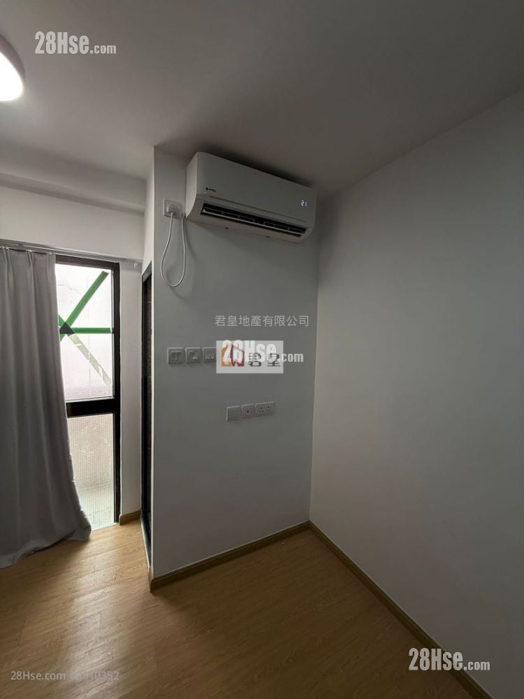Champion House Rental Studio , 1 Bathroom 170 ft²