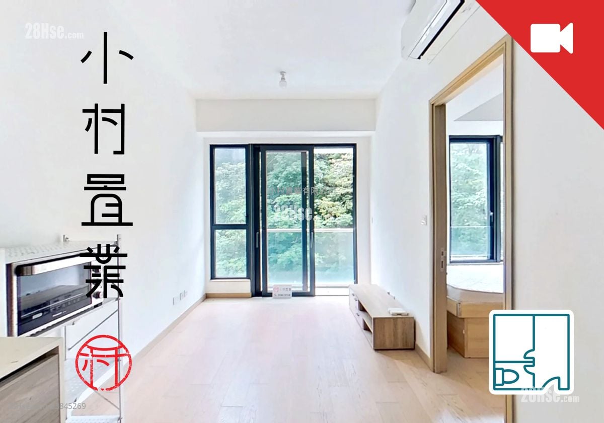 living room: The Grand Marine Sell 1 Bedroom , 1 Bathroom 305 ft²