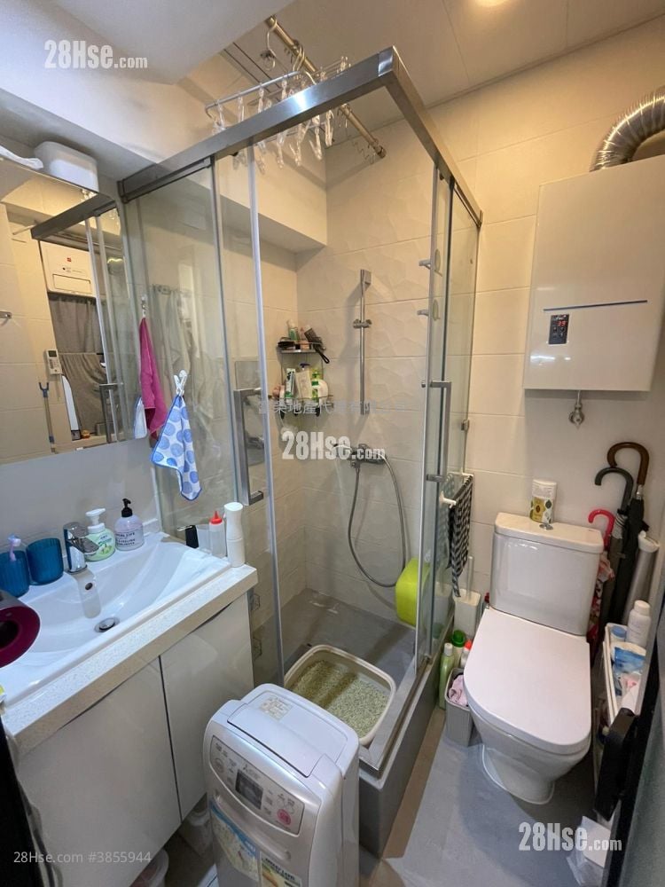 United Building Sell 1 Bedroom , 1 Bathroom 287 ft²