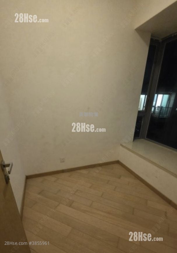 Century Gateway Sell 3 Bedrooms , 1 Bathroom 586 ft²