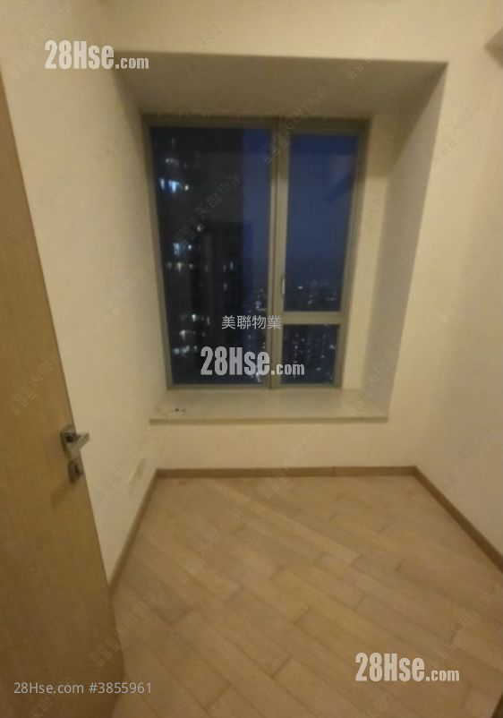 Century Gateway Sell 3 Bedrooms , 1 Bathroom 586 ft²