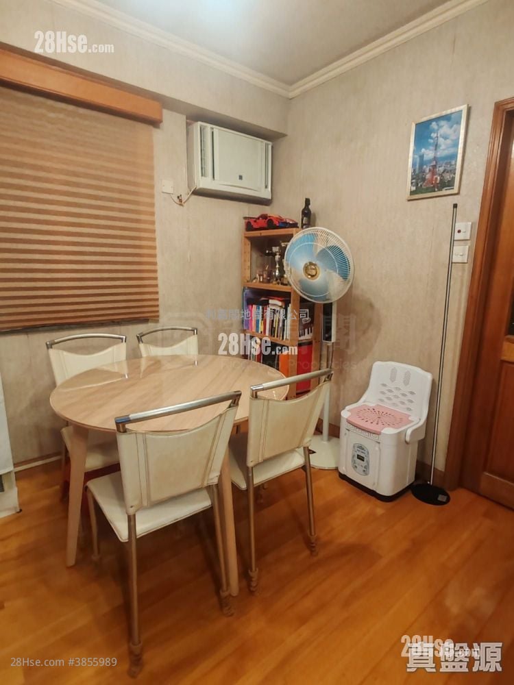 蔚翠花园 售盘 3 房 , 2 浴室 716 平方尺
