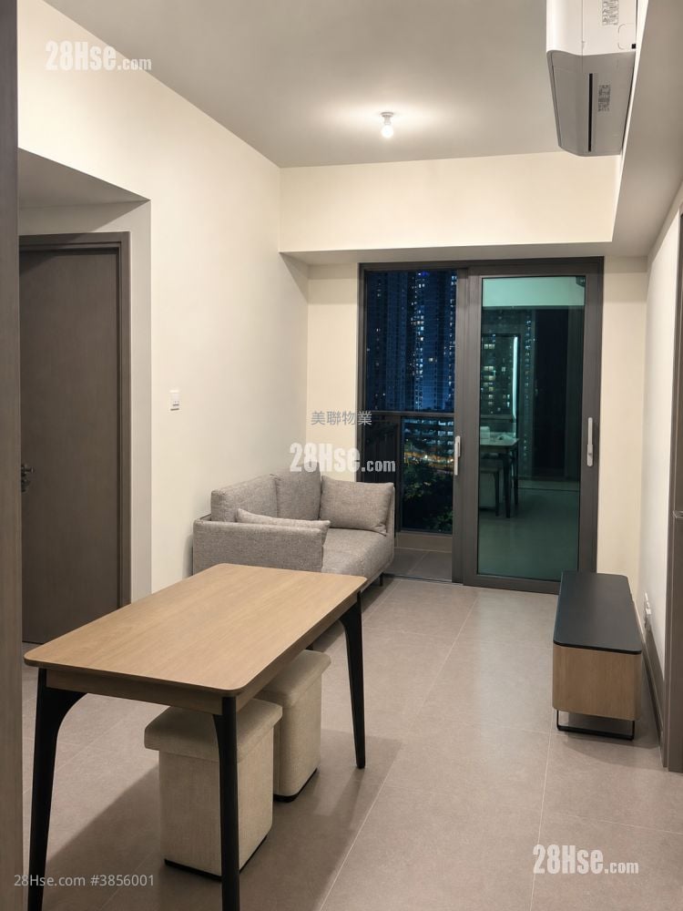 Yoho West Sell 2 Bedrooms 440 ft²