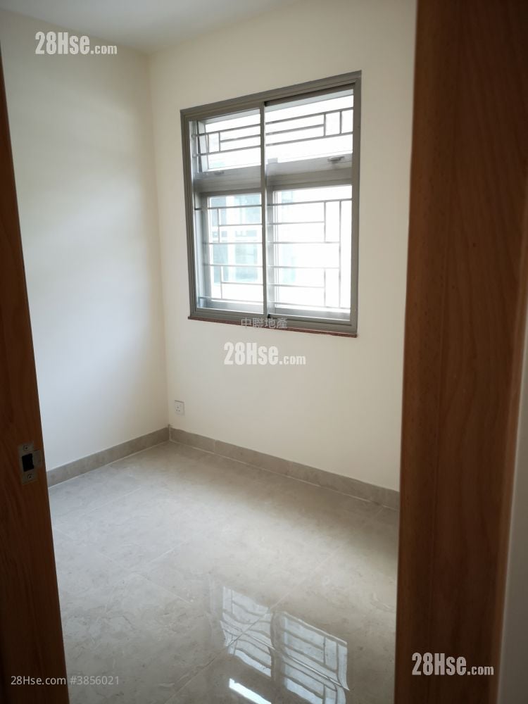 Village Sell 3 Bedrooms , 1 Bathroom 650 ft²