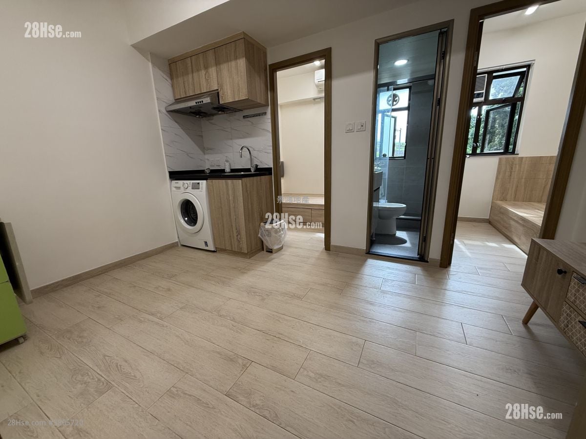 Man King Building Rental 2 Bedrooms , 1 Bathroom 280 ft²