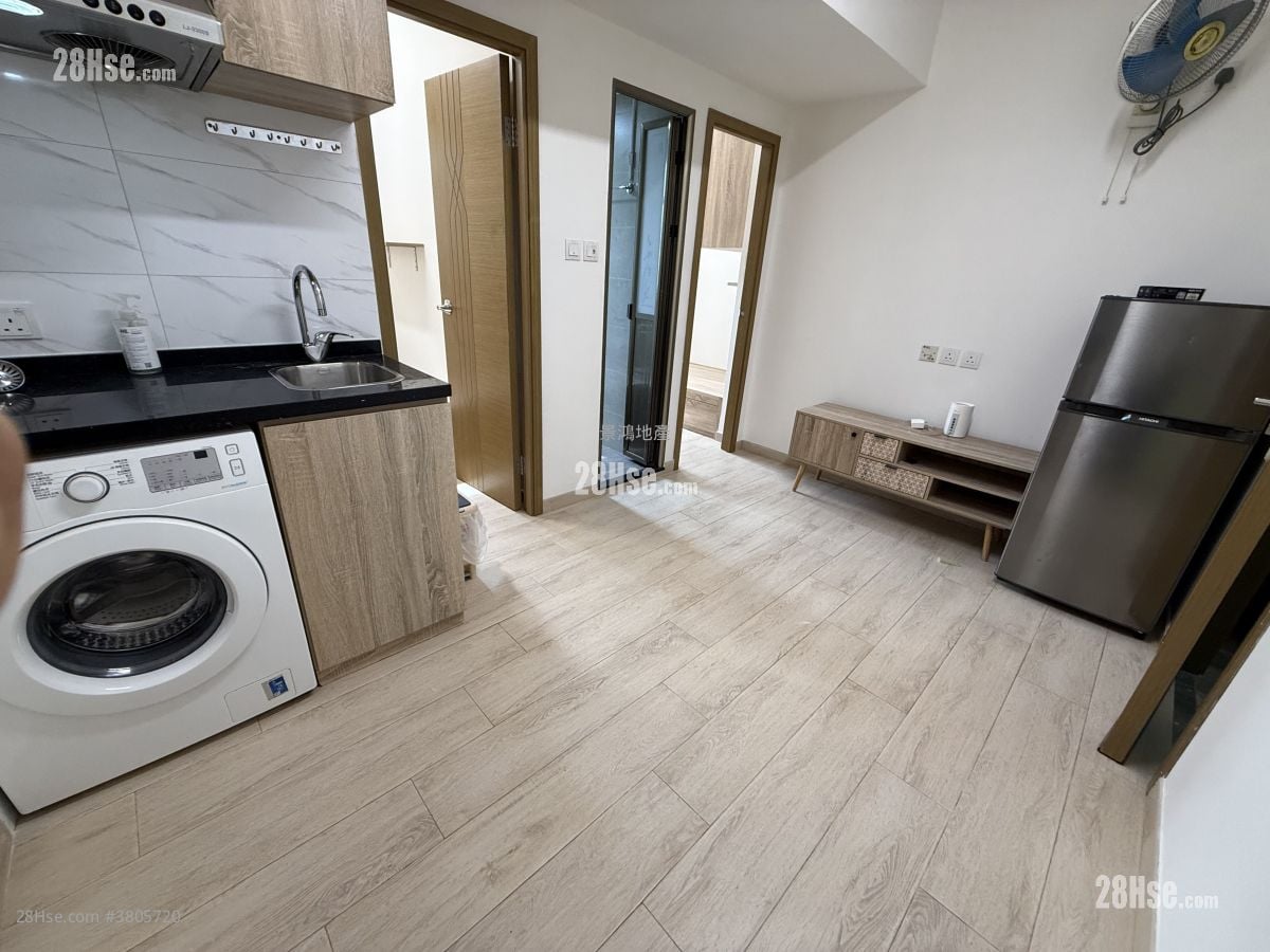 Man King Building Rental 2 Bedrooms , 1 Bathroom 280 ft²
