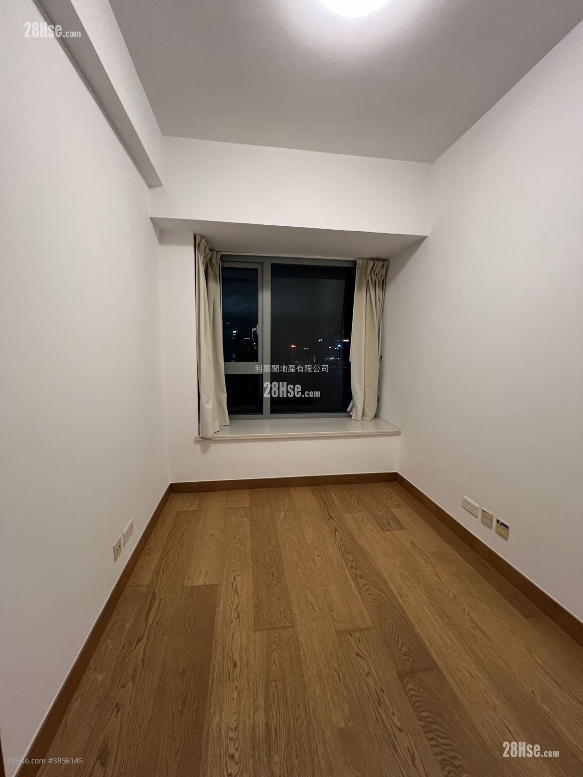The Harbourside Rental 3 Bedrooms , 2 Bathrooms 1,051 ft²
