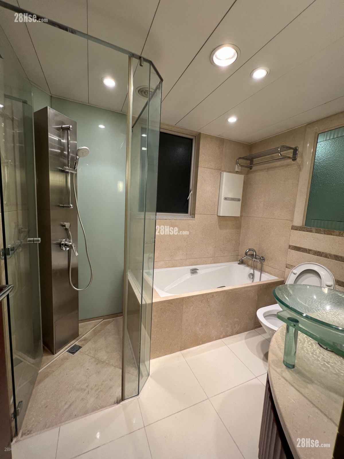 The Harbourside Rental 3 Bedrooms , 2 Bathrooms 1,051 ft²