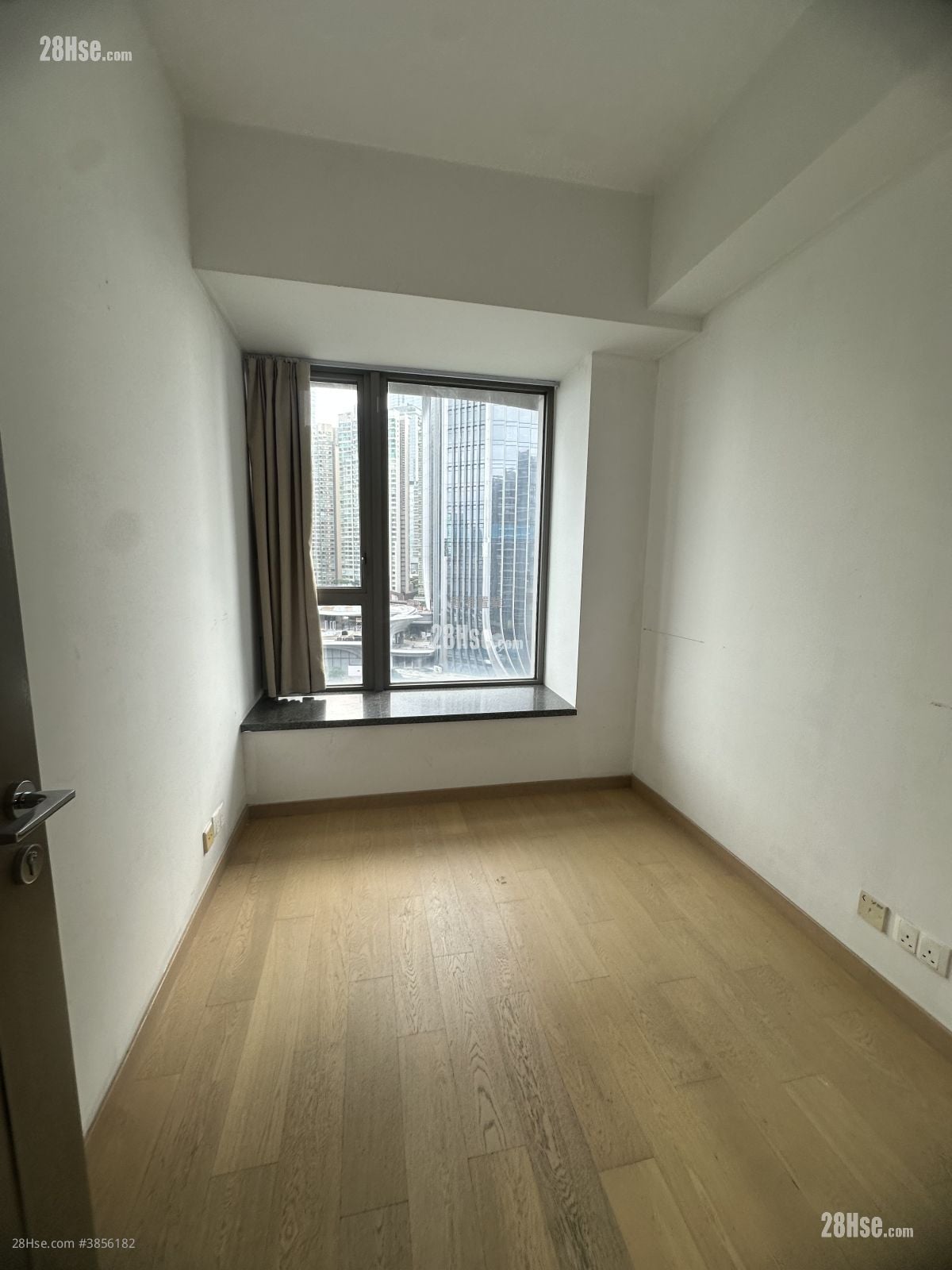 The Austin Sell 3 Bedrooms 1,002 ft²