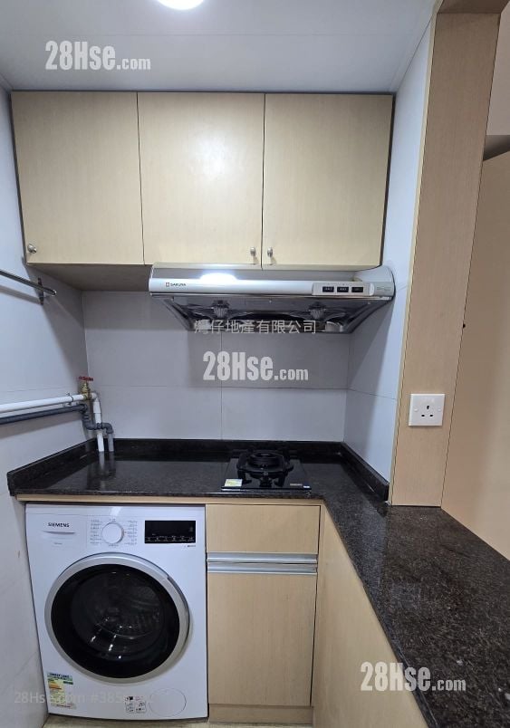Causeway Centre Rental 2 Bedrooms , 1 Bathroom 302 ft²