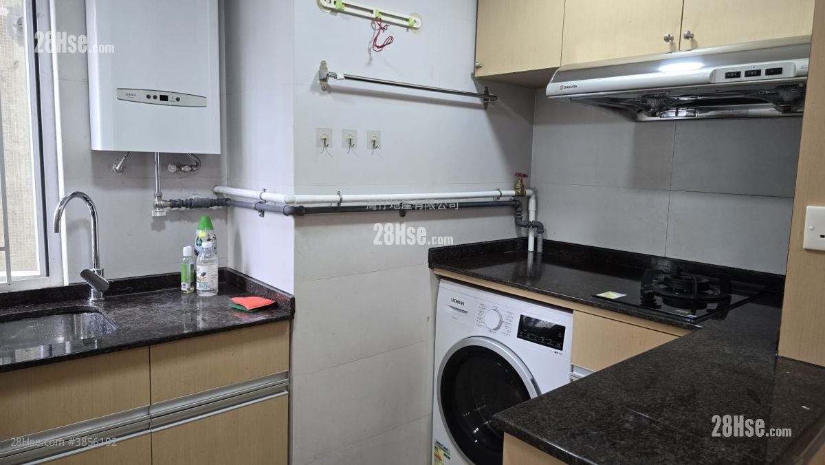 Causeway Centre Rental 2 Bedrooms , 1 Bathroom 302 ft²