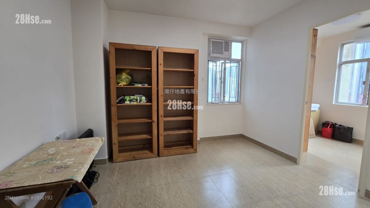Causeway Centre Rental 2 Bedrooms , 1 Bathroom 302 ft²