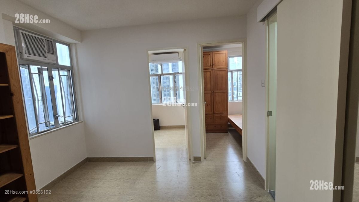 Causeway Centre Rental 2 Bedrooms , 1 Bathroom 302 ft²