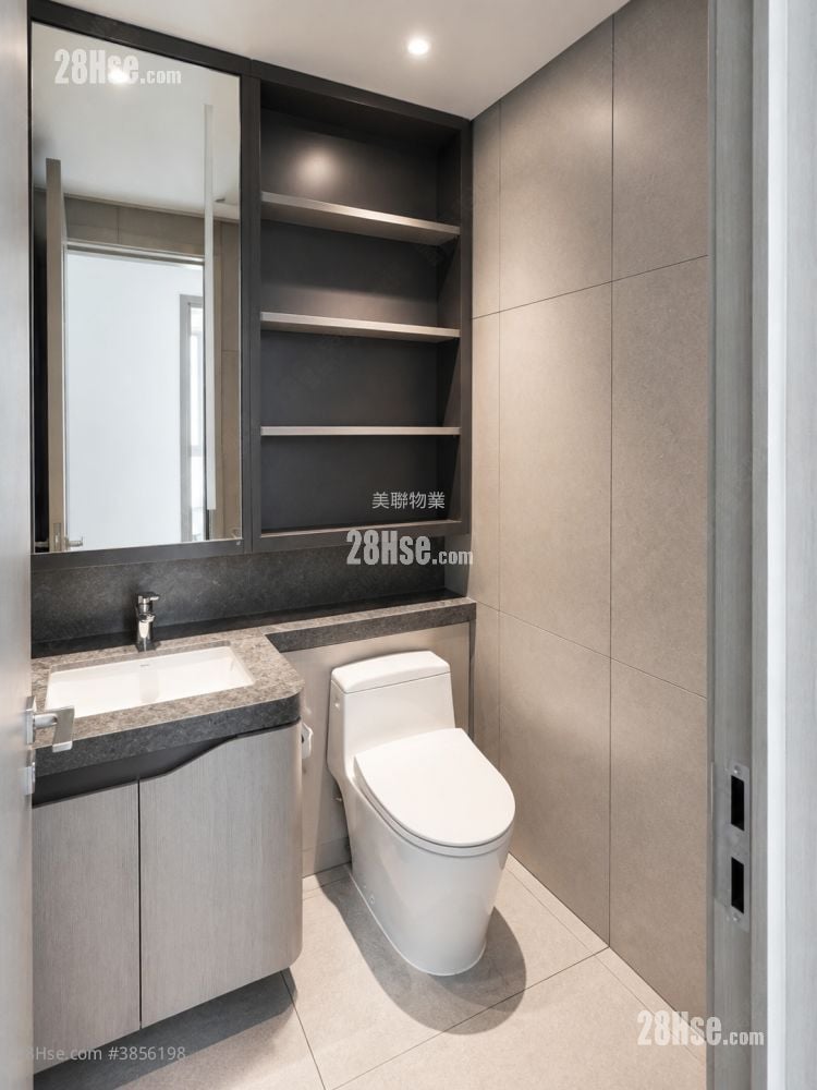 Yoho West Sell 3 Bedrooms 568 ft²