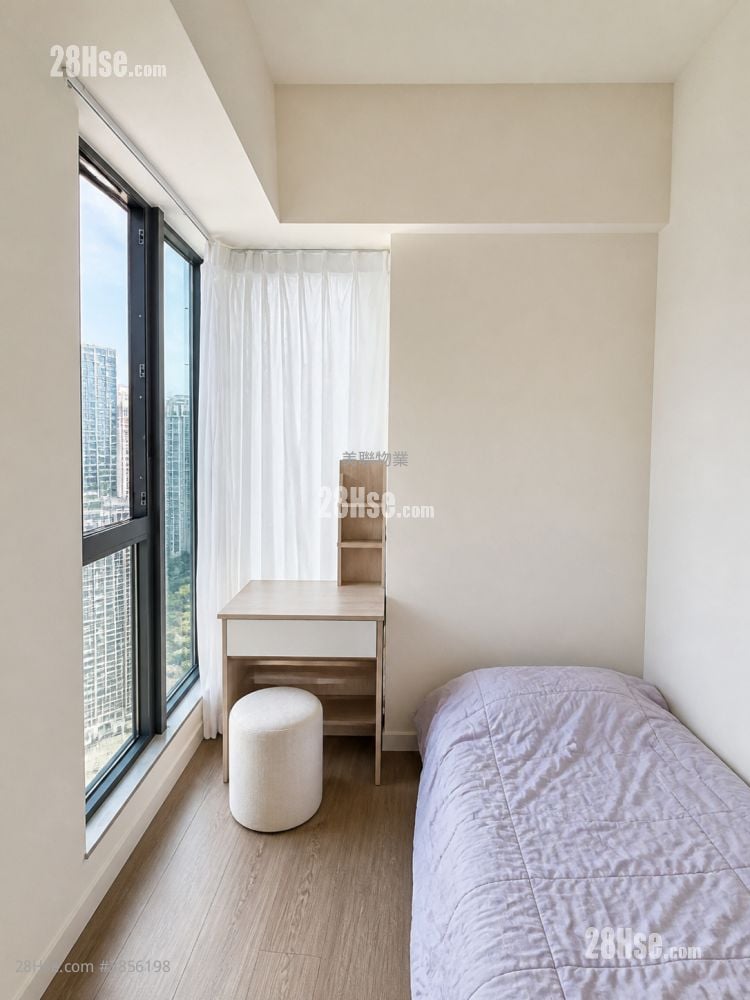 Yoho West Sell 3 Bedrooms 568 ft²