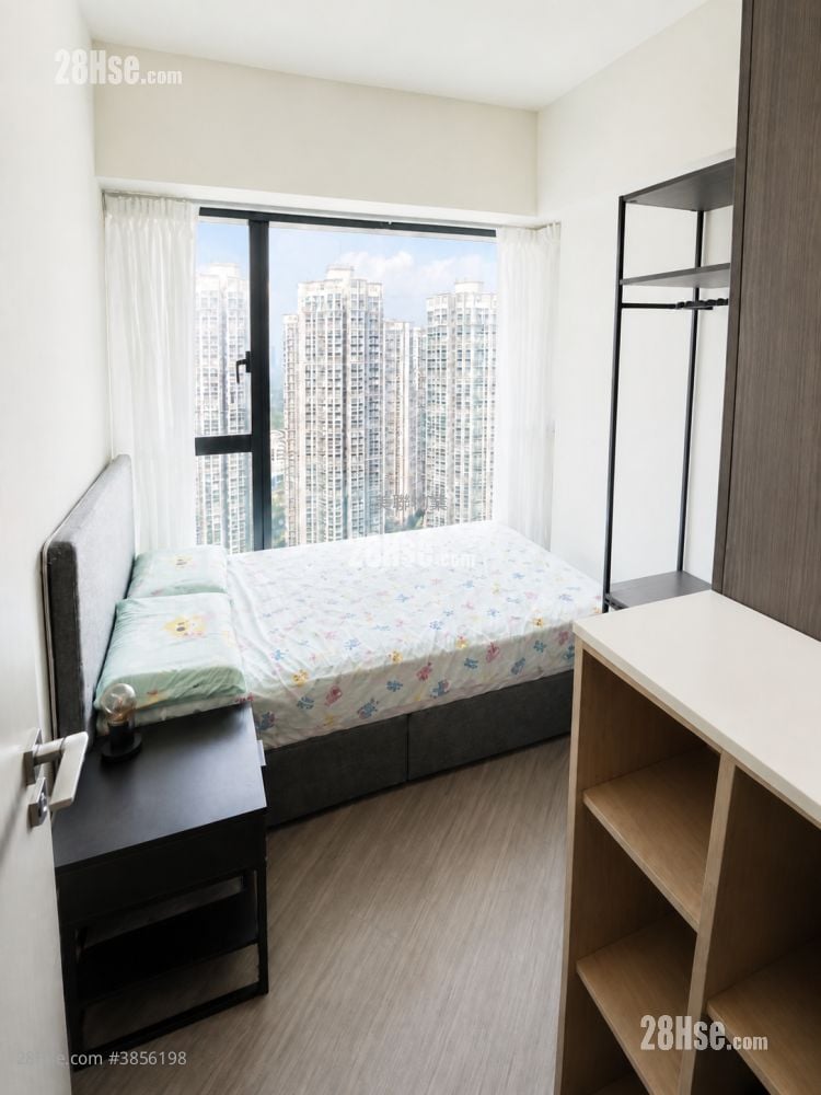 Yoho West Sell 3 Bedrooms 568 ft²