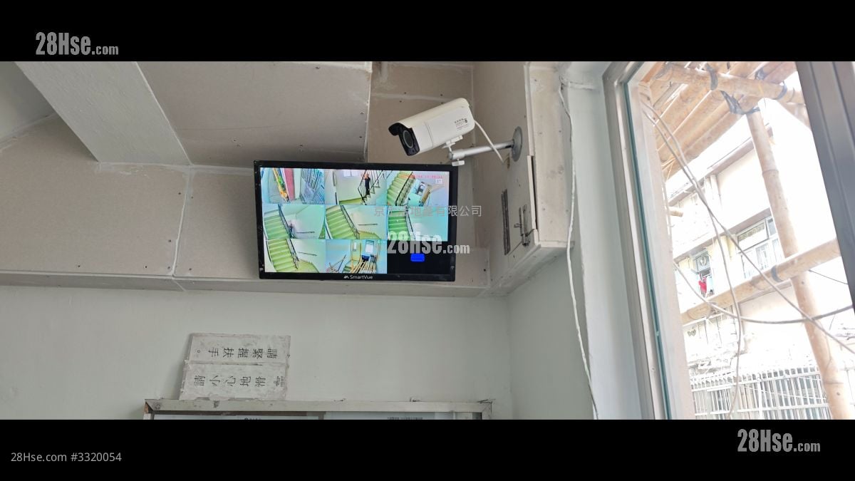 Hing Wan House Sell 4 Bedrooms , 4 Bathrooms 449 ft²