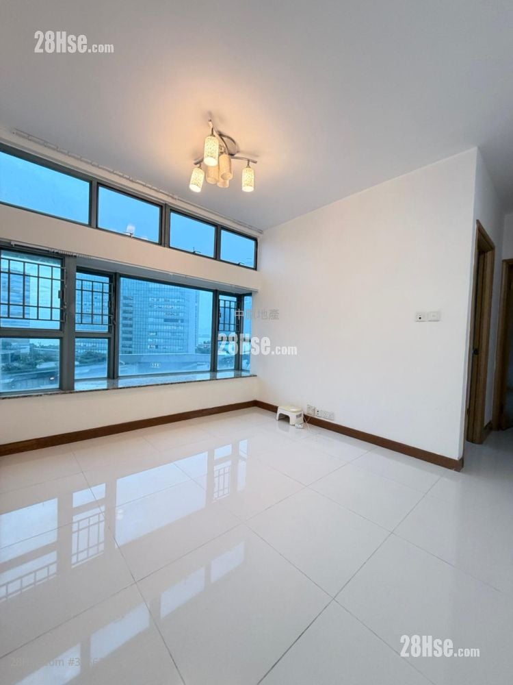 Tung Chung Crescent Sell 2 Bedrooms 544 ft²