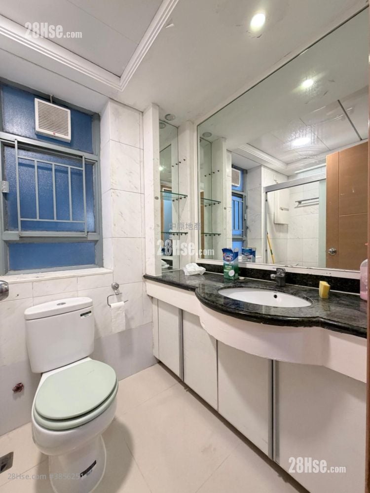 Tung Chung Crescent Sell 2 Bedrooms 544 ft²