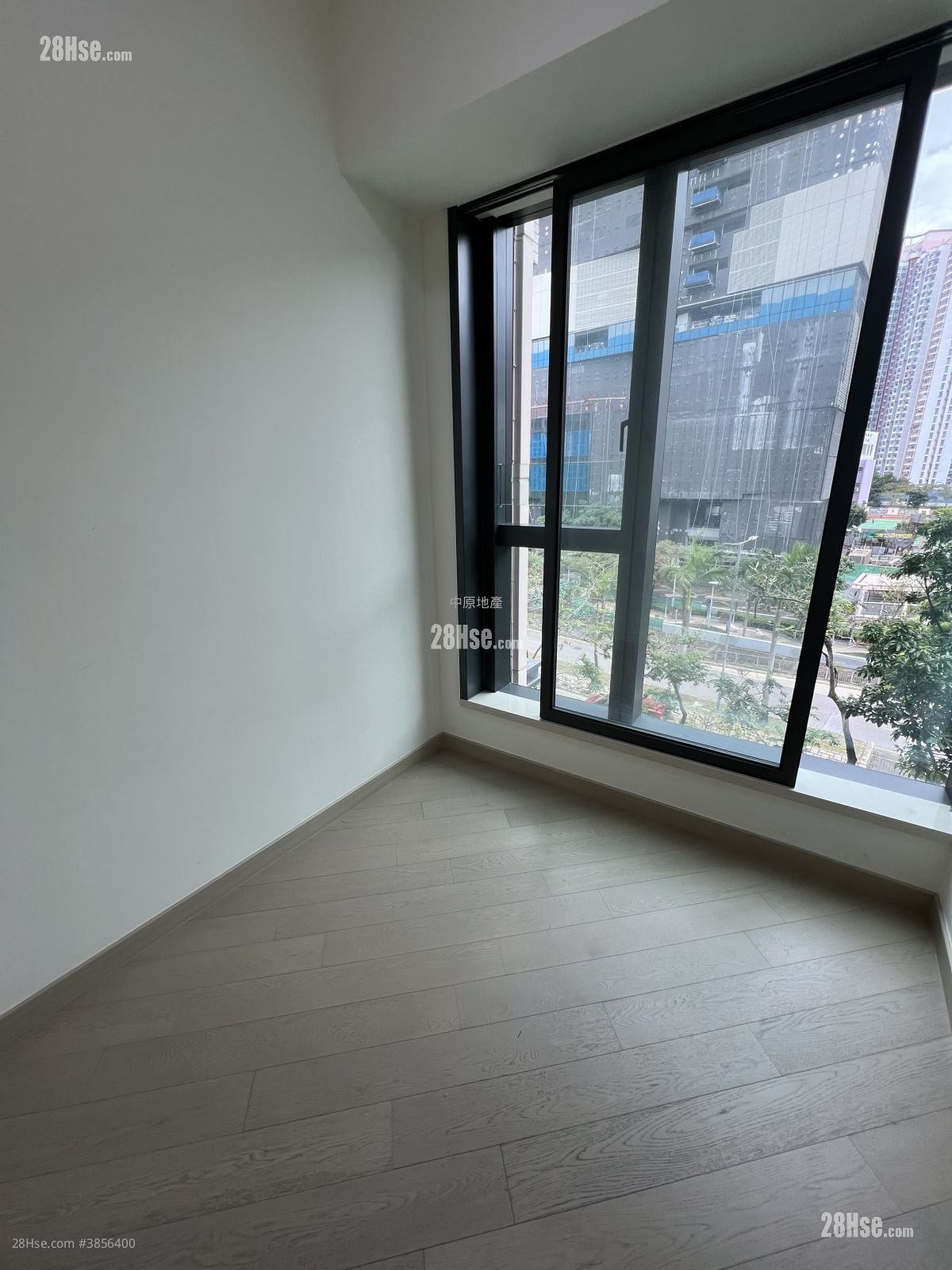 Wetland Seasons Park Sell 3 Bedrooms , 1 Bathroom 484 ft²