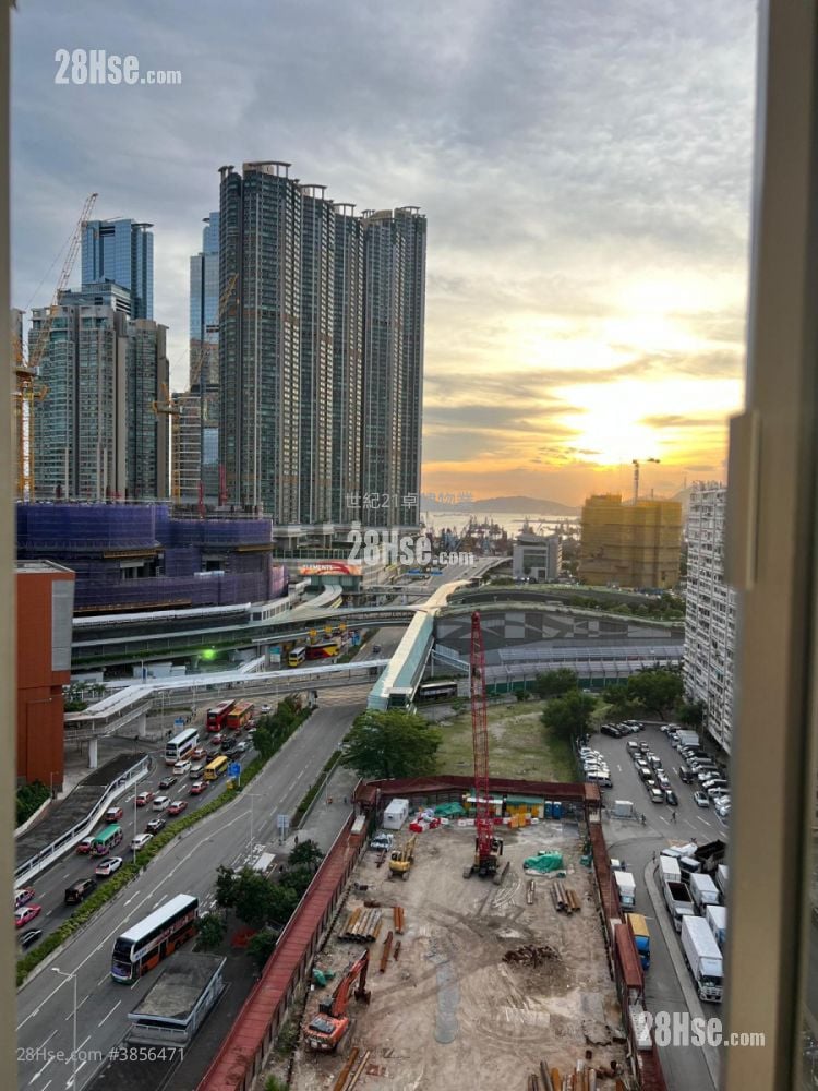 Kam Ha Court Sell 2 Bedrooms , 1 Bathroom 337 ft²