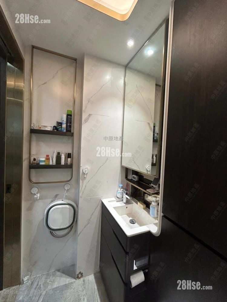 The Royale Sell 1 Bedroom 290 ft²