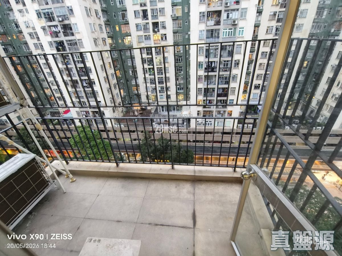 Mei Foo Sun Chuen Rental 3 Bedrooms , 2 Bathrooms 704 ft²