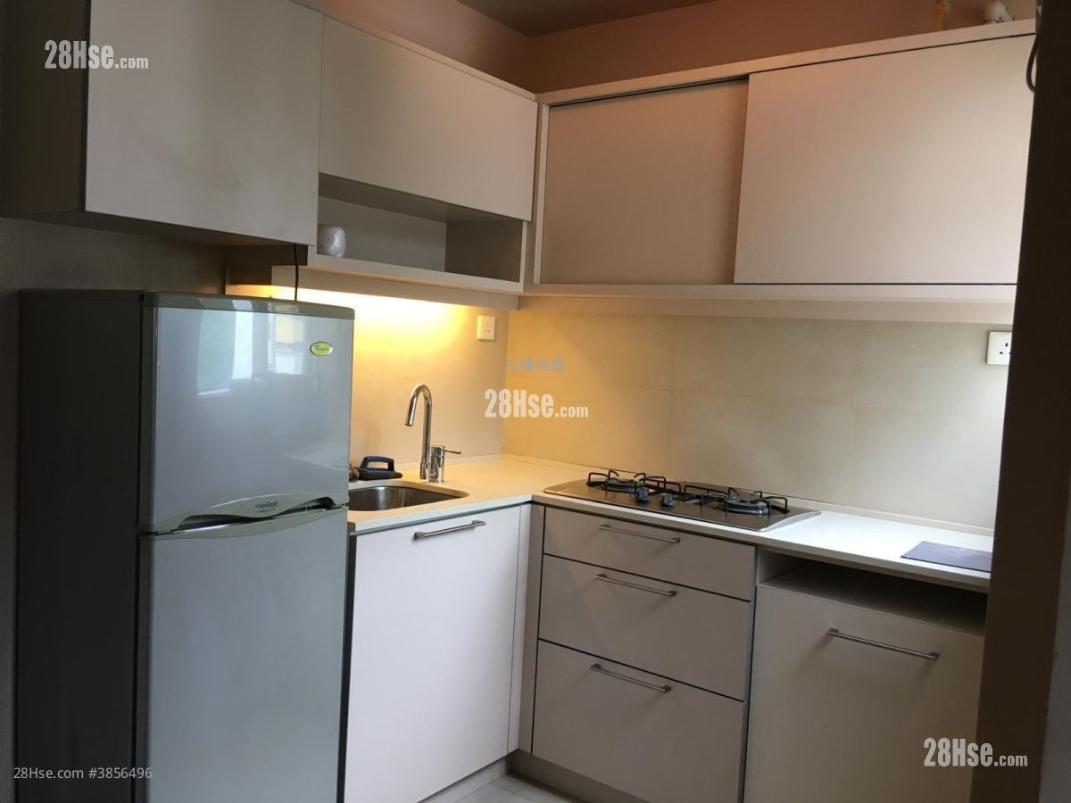 Smithfield Terrace Sell Studio , 1 Bathroom 221 ft²