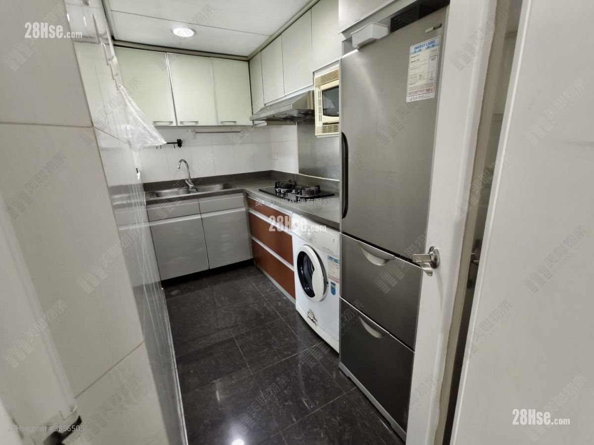 Tseung Kwan O Plaza Sell 3 Bedrooms , 1 Bathroom 489 ft²