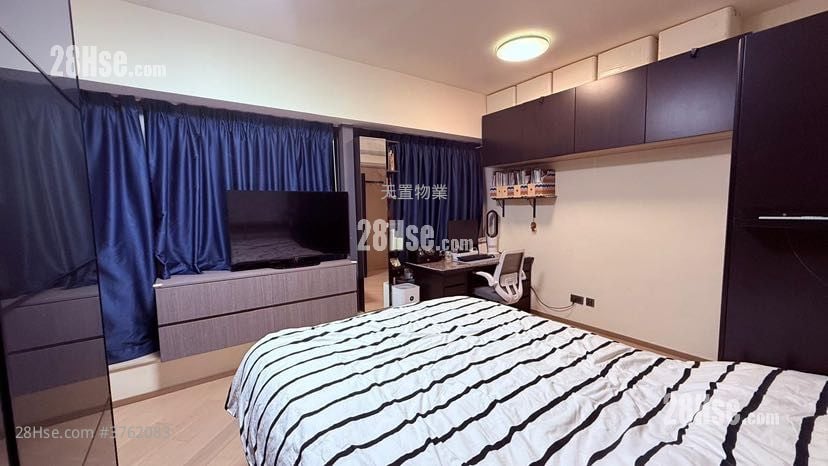 The Parkhill Sell 2 Bedrooms , 1 Bathroom 578 ft²