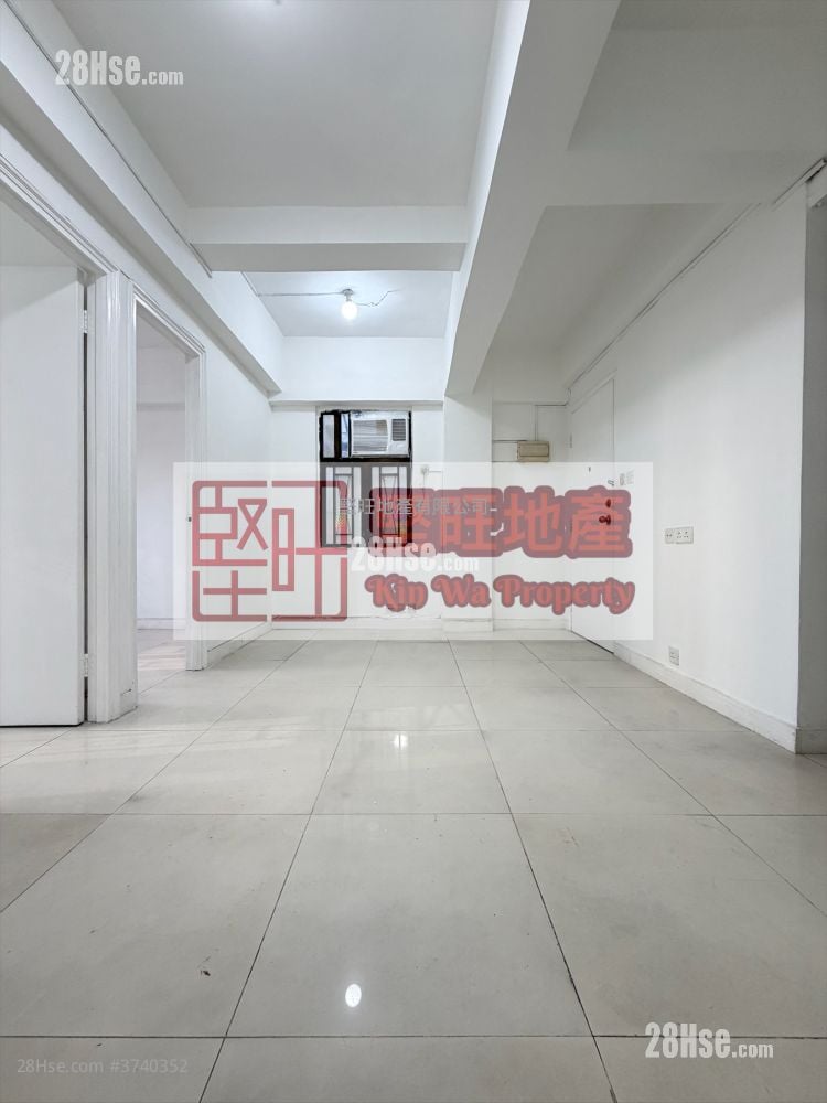唐楼 租盘 2 房 , 1 浴室 425 平方尺