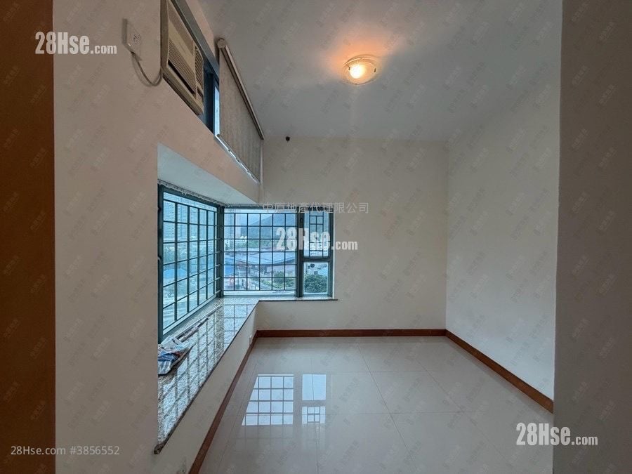 Tung Chung Crescent Sell 2 Bedrooms , 1 Bathroom 544 ft²
