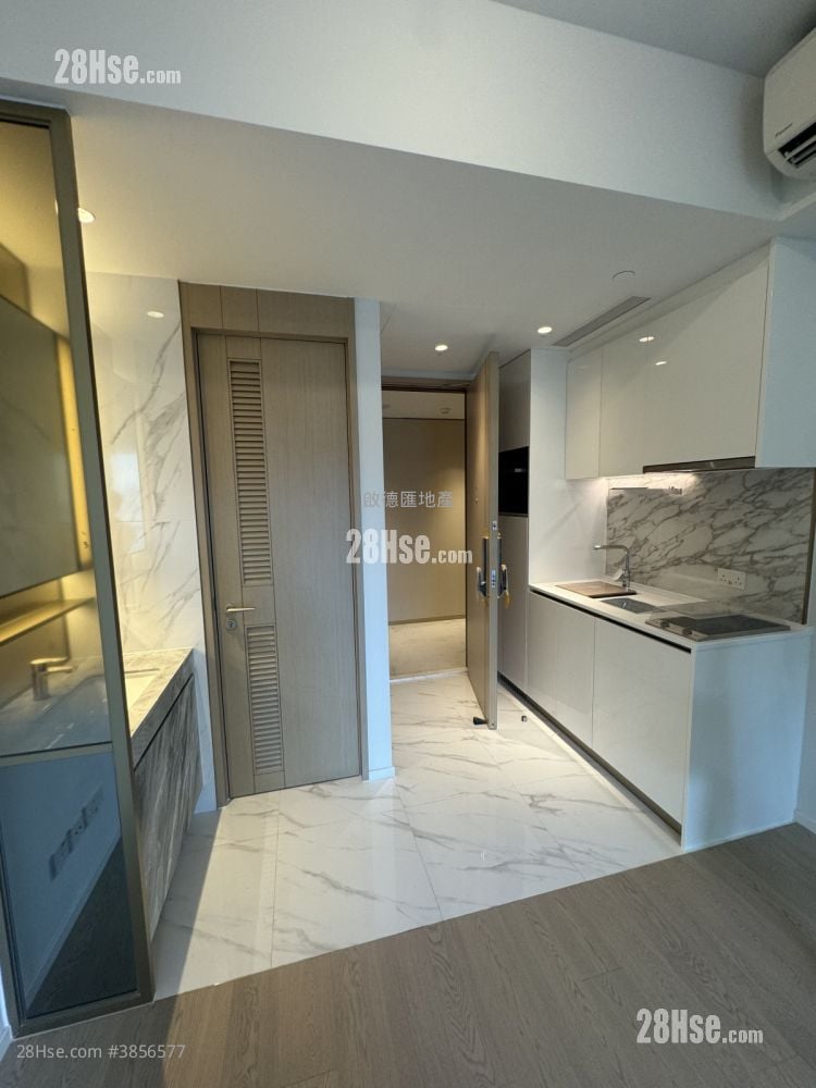 Double Coast Rental Studio , 1 Bathroom 265 ft²