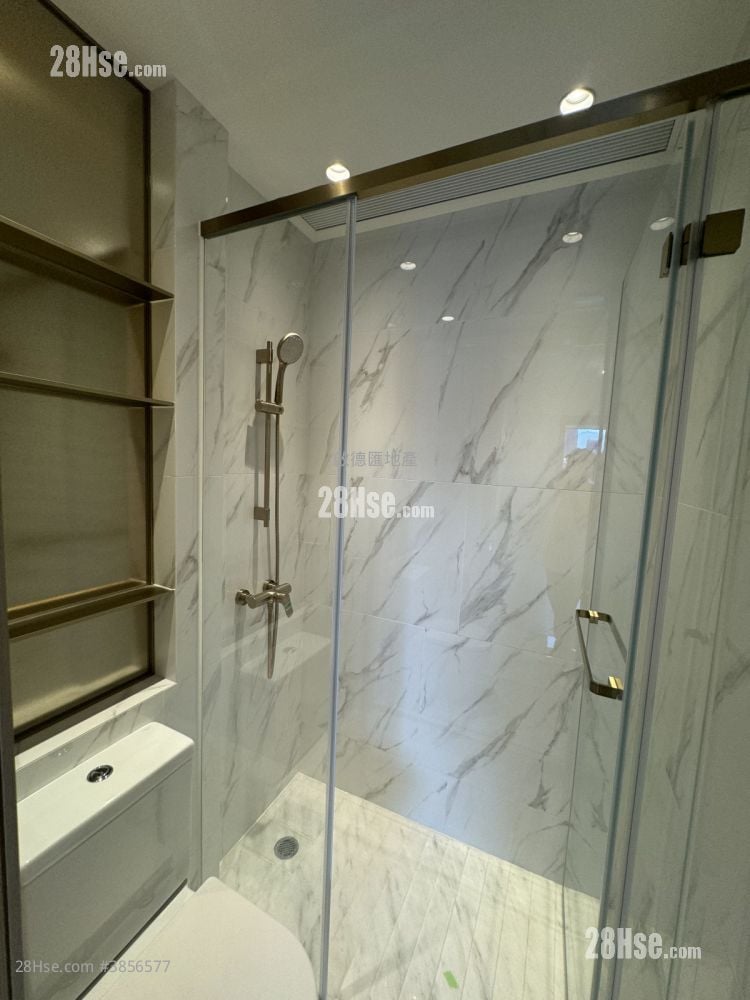 Double Coast Rental Studio , 1 Bathroom 265 ft²