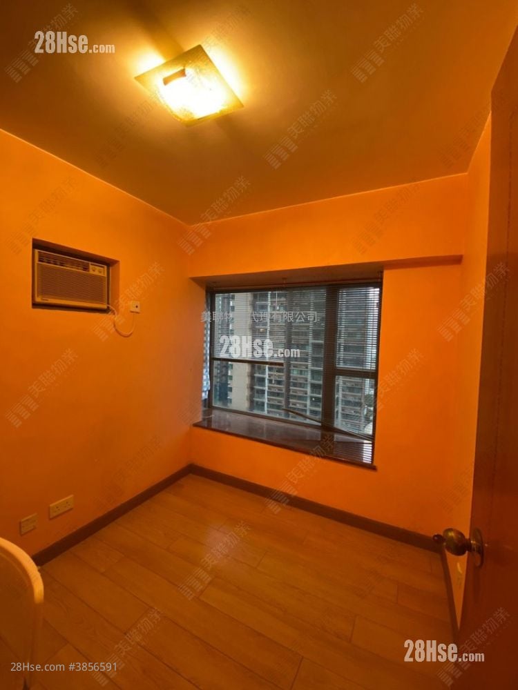 Maritime Bay Sell 2 Bedrooms , 1 Bathroom 427 ft²
