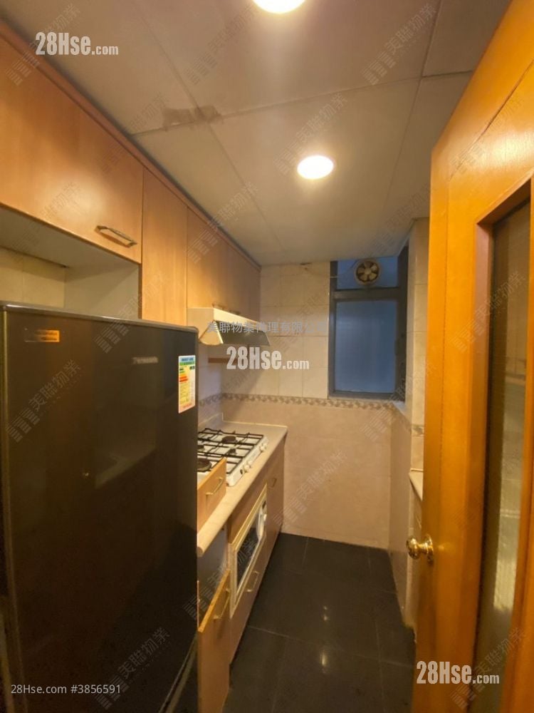 Maritime Bay Sell 2 Bedrooms , 1 Bathroom 427 ft²