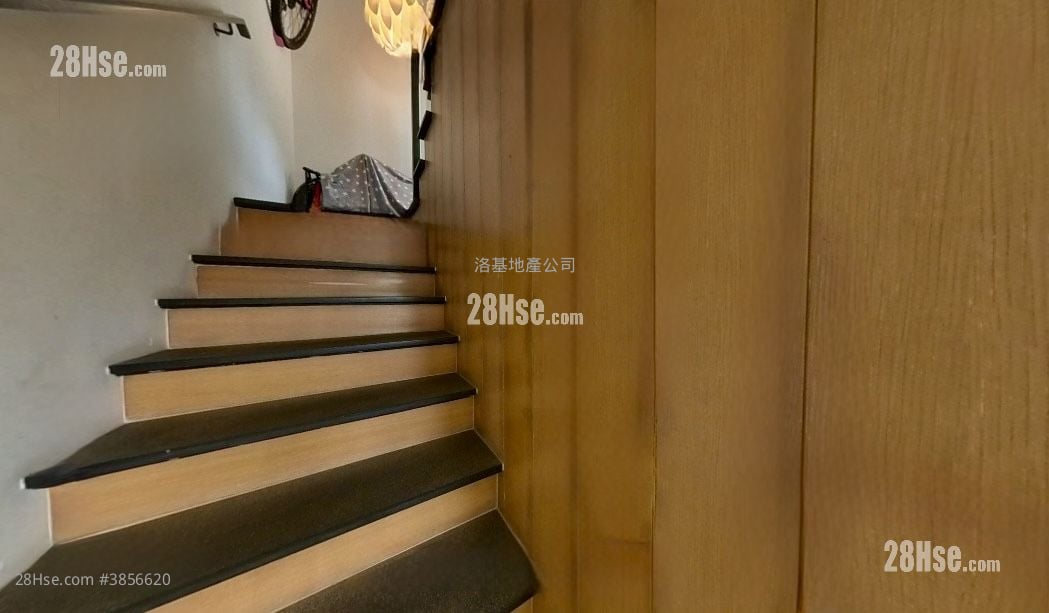 Conduit Tower Sell 3 Bedrooms , 2 Bathrooms 1,109 ft²