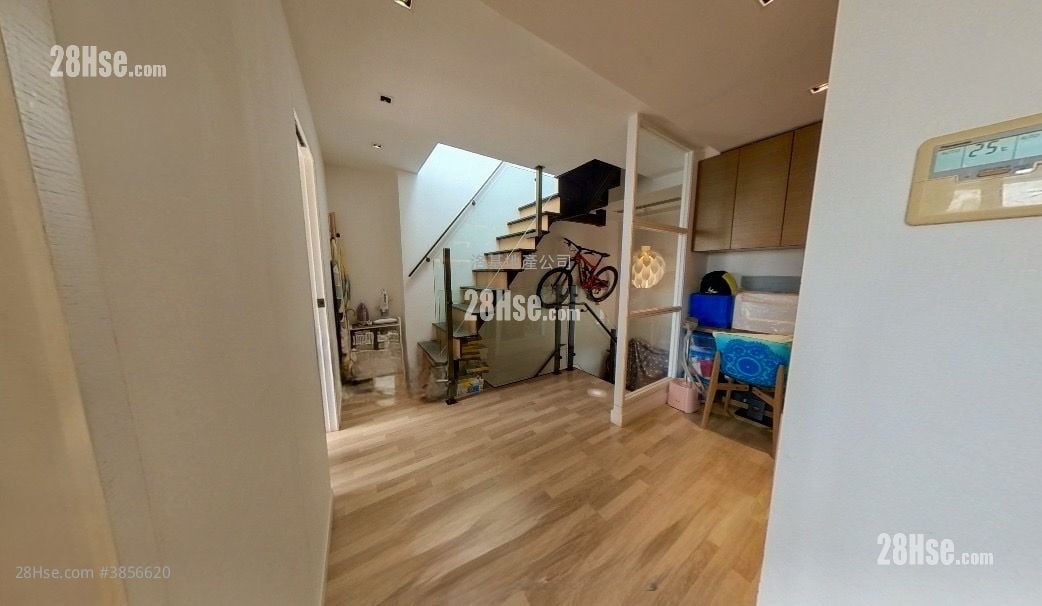 Conduit Tower Sell 3 Bedrooms , 2 Bathrooms 1,109 ft²