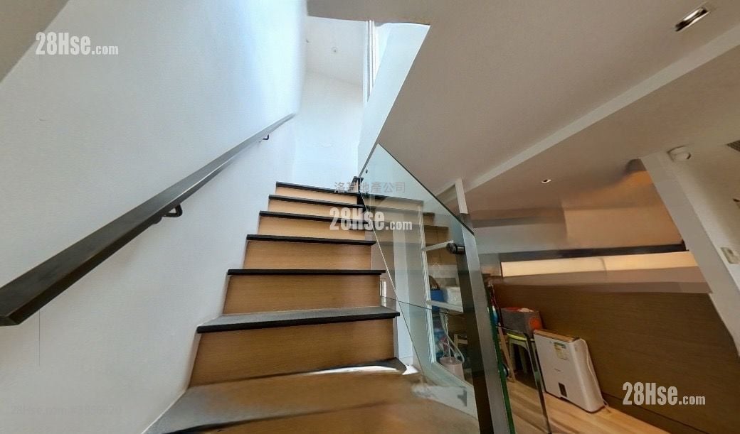 Conduit Tower Sell 3 Bedrooms , 2 Bathrooms 1,109 ft²