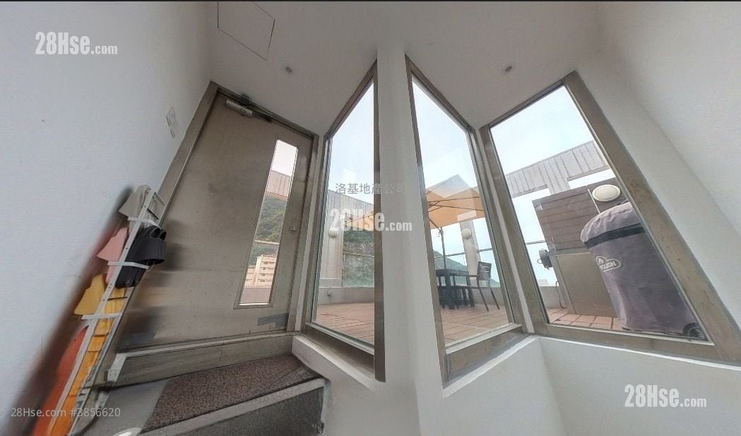 Conduit Tower Sell 3 Bedrooms , 2 Bathrooms 1,109 ft²