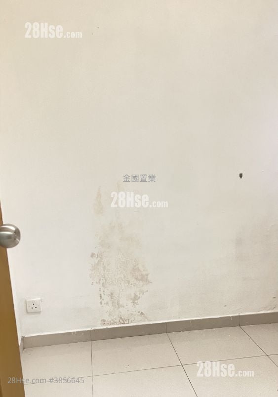 Fook Yuen Mansion Rental 307 ft²