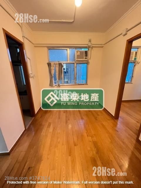 Hung Wai Building Rental 2 Bedrooms , 1 Bathroom 305 ft²