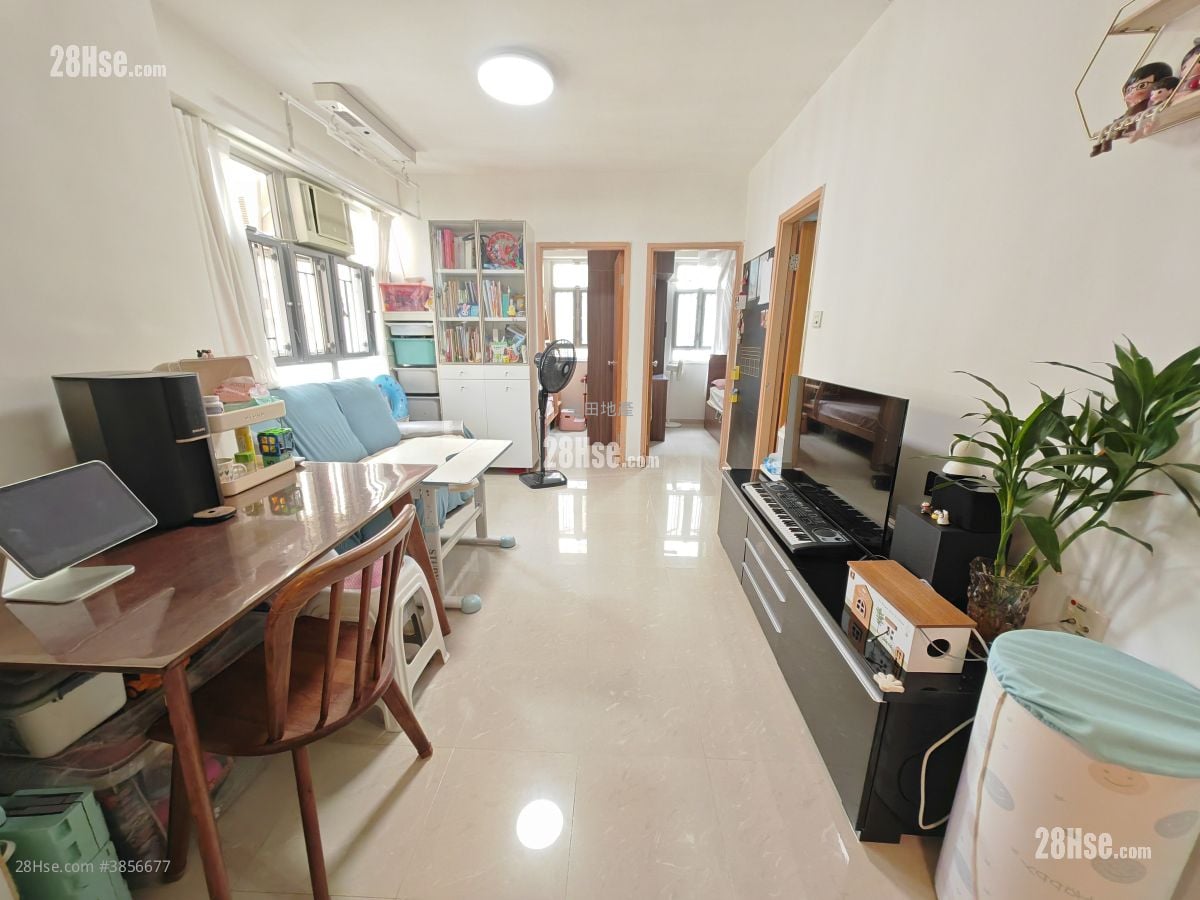 Richland Gardens Sell 2 Bedrooms , 1 Bathroom 448 ft²