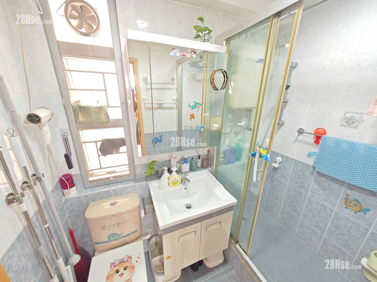 Richland Gardens Sell 2 Bedrooms , 1 Bathroom 448 ft²