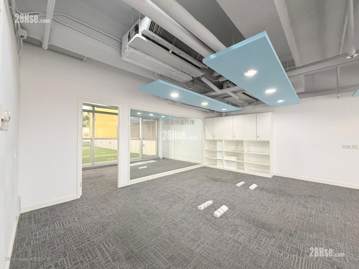 Laford Centre Rental 3 Bedrooms