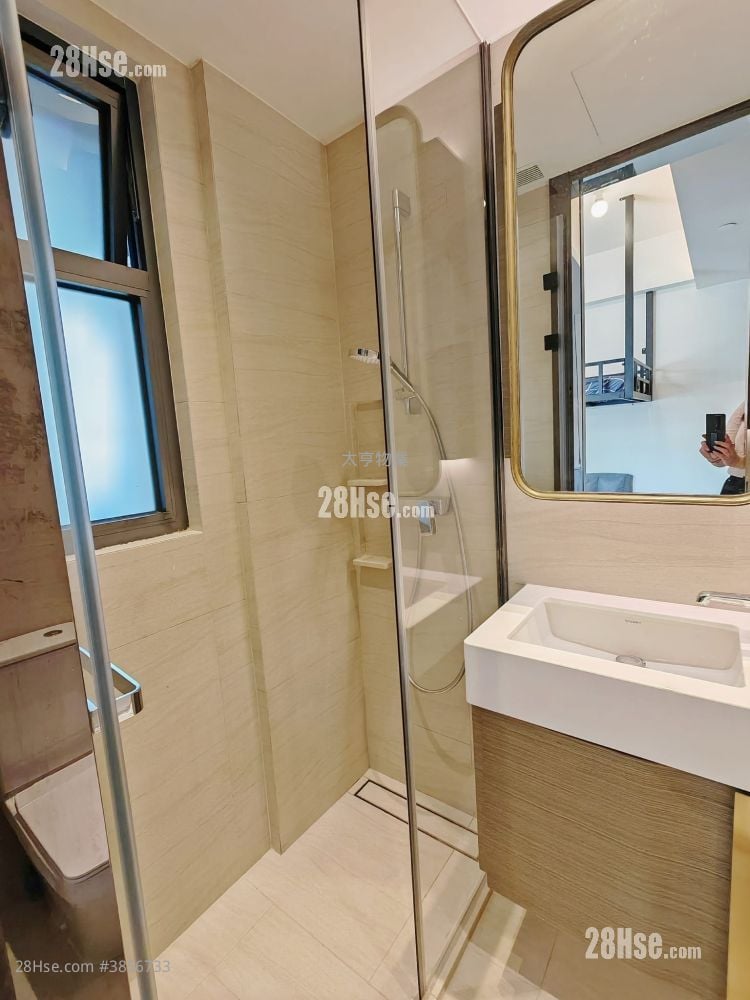 Novum Point Rental Studio , 1 Bathroom 181 ft²