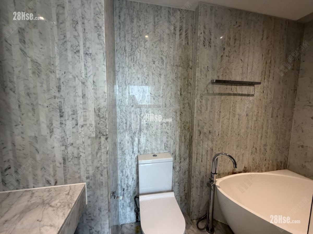 Homantin Hillside Sell 3 Bedrooms , 2 Bathrooms 926 ft²