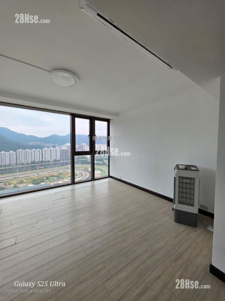 駿景園 租盤 4 房 , 3 浴室 2,478 平方呎