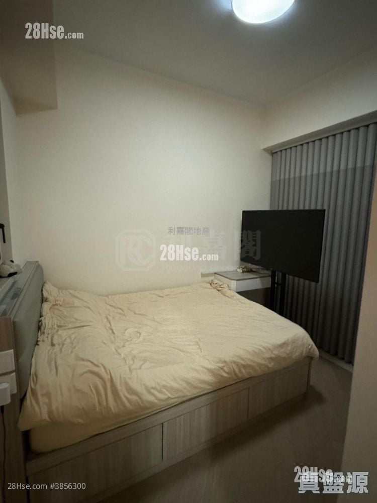 Wetland Seasons Park Rental 3 Bedrooms , 1 Bathroom 516 ft²